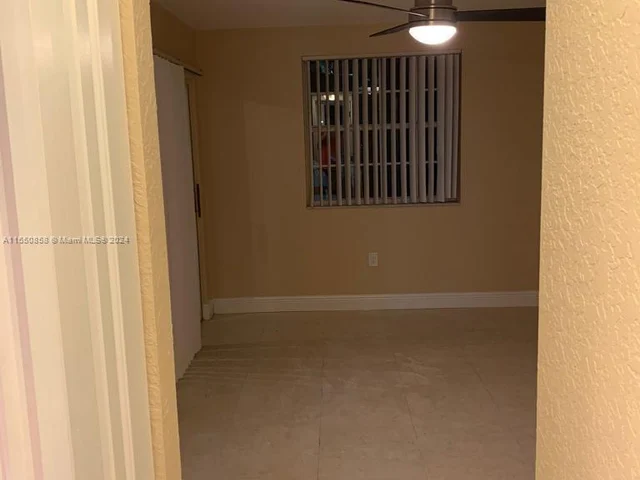 2861 N Oakland Forest Dr # 201, Oakland Park FL 33309