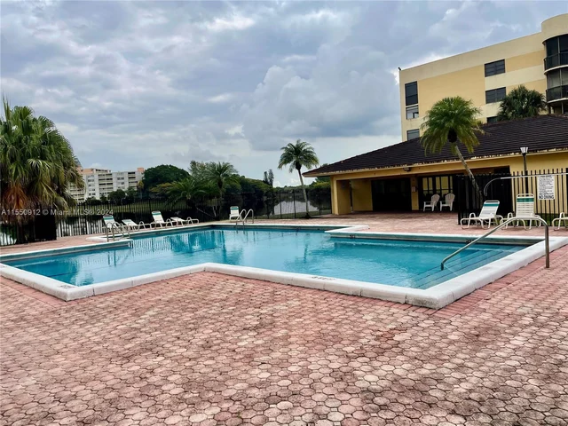 6575 W Oakland Park Blvd # 511, Lauderhill FL 33313