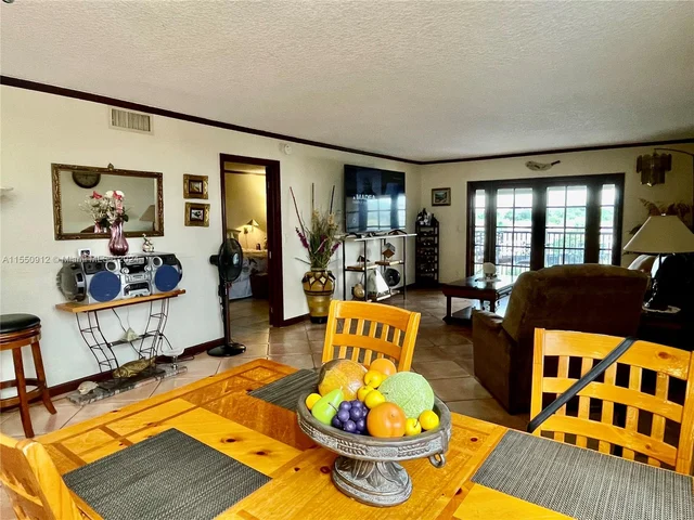 6575 W Oakland Park Blvd # 511, Lauderhill FL 33313