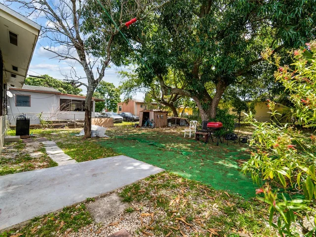 1160 NW 120th St, North Miami FL 33168