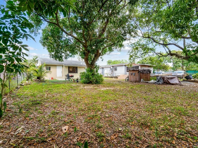 1160 NW 120th St, North Miami FL 33168