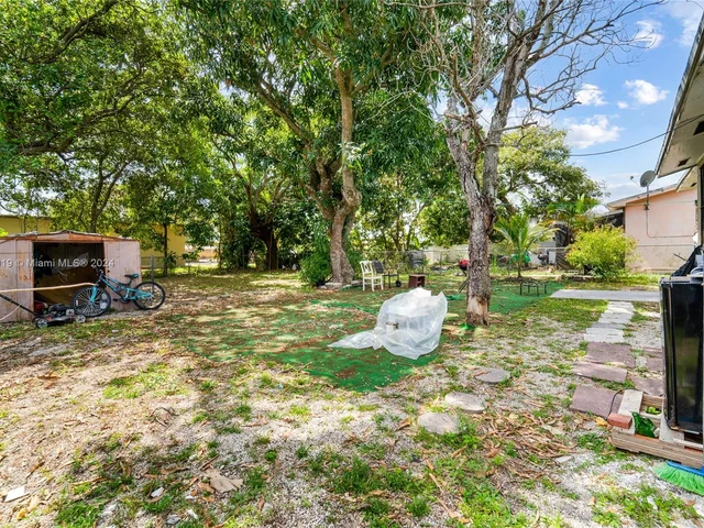 1160 NW 120th St, North Miami FL 33168