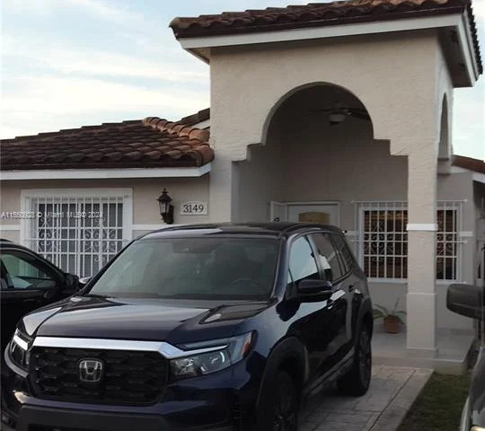 3149 W 68th Pl, Hialeah FL 33018