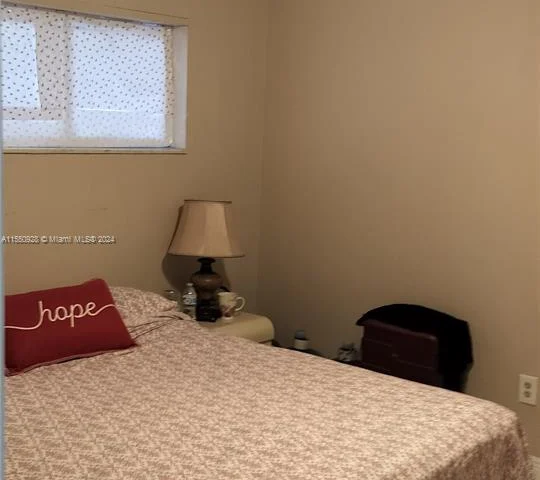 3149 W 68th Pl, Hialeah FL 33018