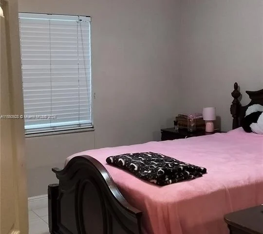 3149 W 68th Pl, Hialeah FL 33018