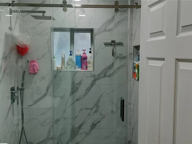 3149 W 68th Pl, Hialeah FL 33018