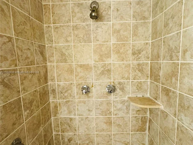 1301 NE Miami Gardens Dr # 1515W, Miami FL 33179