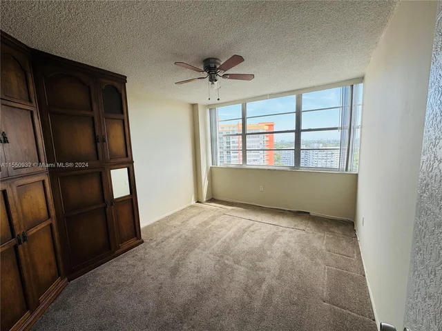 1301 NE Miami Gardens Dr # 1515W, Miami FL 33179