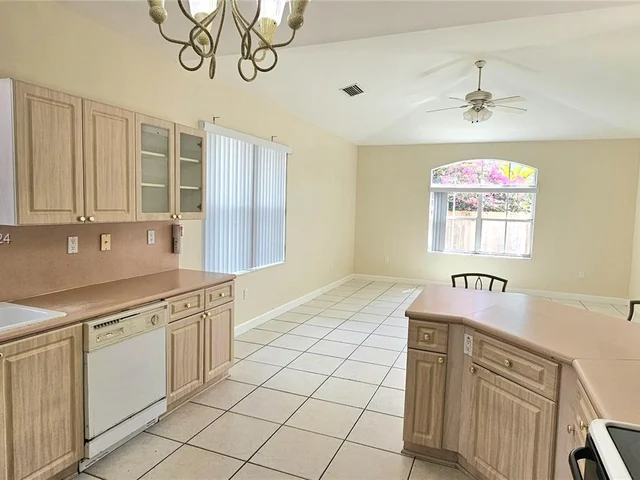 13160 NW 7th Ter, Miami FL 33182