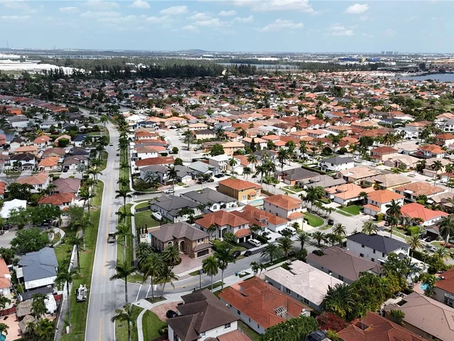 13160 NW 7th Ter, Miami FL 33182