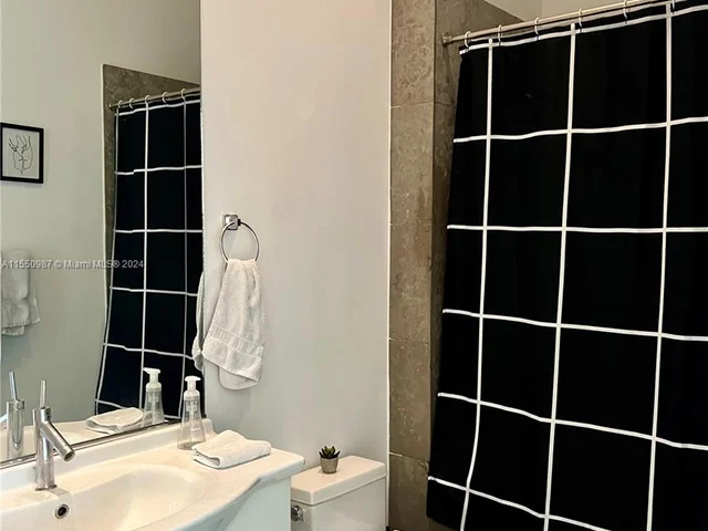 475 Brickell Ave # 1410, Miami FL 33131