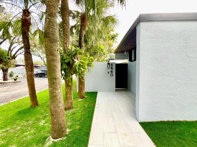 6440 Windmill Gate Rd # 6440, Miami Lakes FL 33014