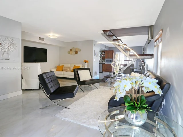 1611 SW 124th Pl Concourse # 123, Miami FL 33175