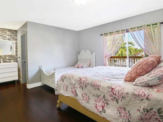 1611 SW 124th Pl Concourse # 123, Miami FL 33175