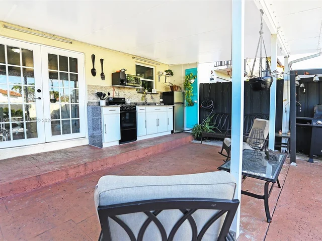 1611 SW 124th Pl Concourse # 123, Miami FL 33175