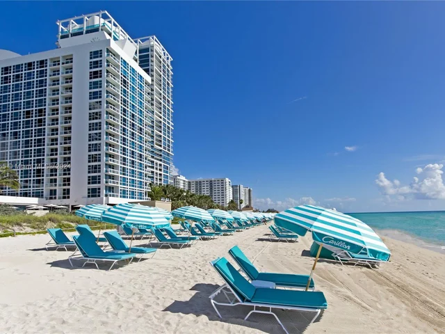 6899 Collins Ave # 2804, Miami Beach FL 33141