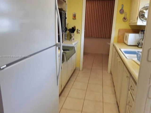 1110 N 16th Ave # 1C, Hollywood FL 33020