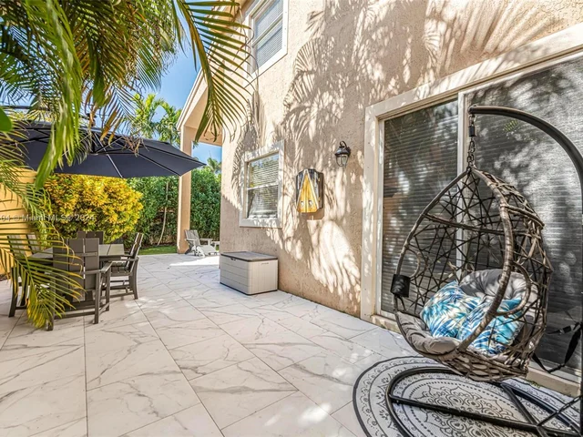 5862 NW 120th Ter, Coral Springs FL 33076