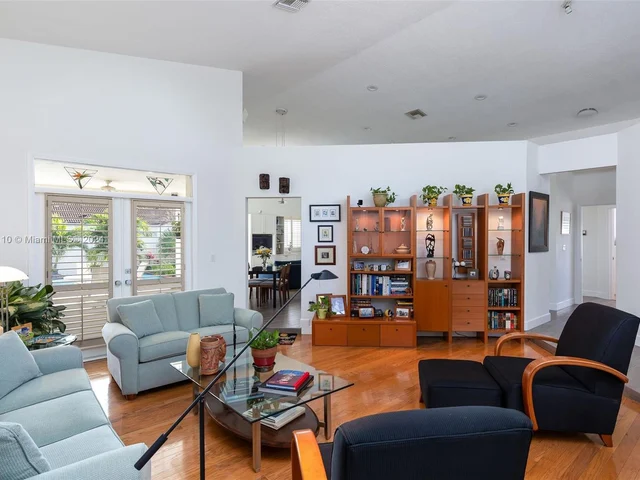 11153 SW 145th Pl, Miami FL 33186