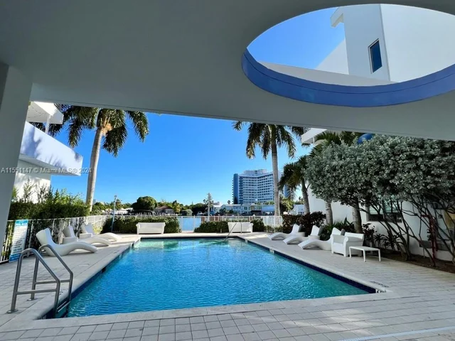 155 N Shore Dr # 155, Miami Beach FL 33141