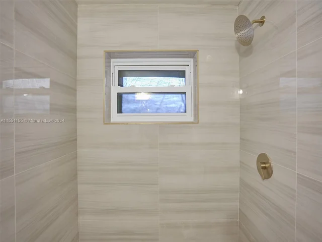 2640 NW 47th Ave, Lauderhill FL 33313