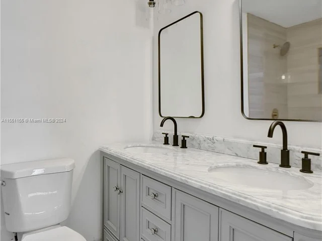 2640 NW 47th Ave, Lauderhill FL 33313