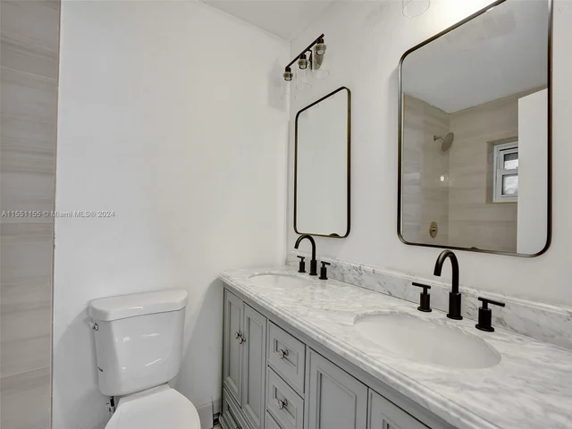 2640 NW 47th Ave, Lauderhill FL 33313