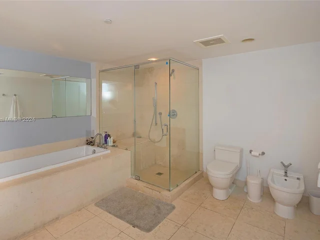 495 Brickell Ave # 520, Miami FL 33131