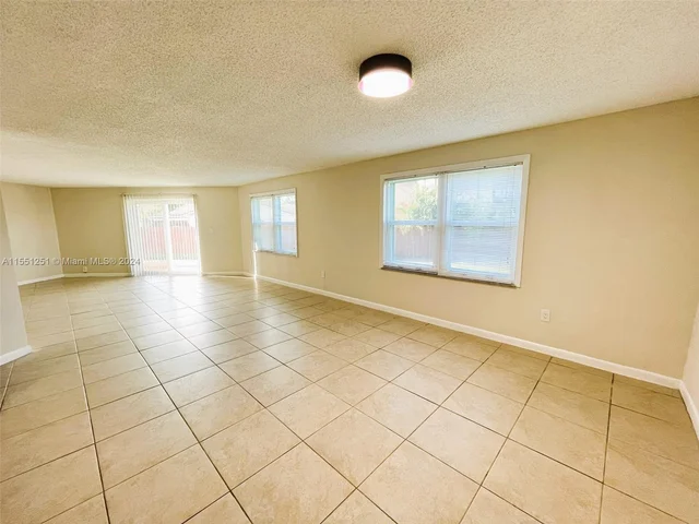 327 Gulfstream Rd, Dania Beach FL 33004