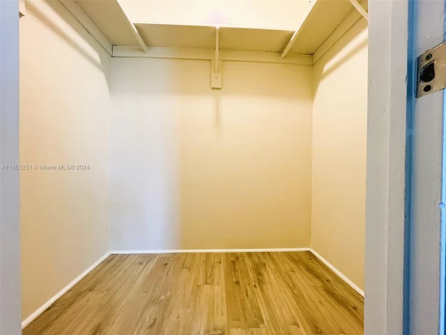 327 Gulfstream Rd, Dania Beach FL 33004