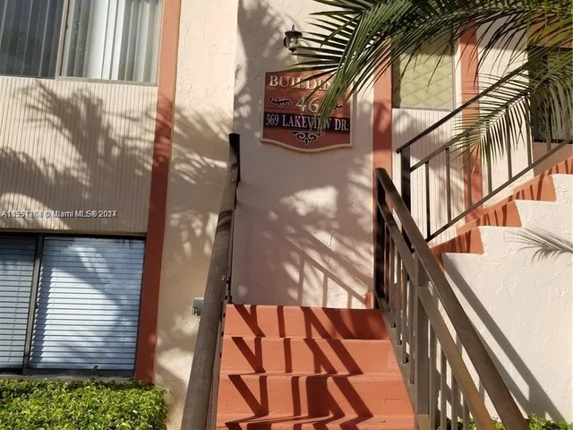 369 Lakeview Dr # 204, Weston FL 33326