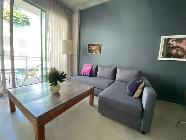 2001 Biscayne Blvd # 2306, Miami FL 33137