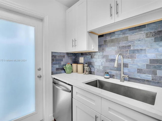 1732 NE 56th Ct # 2, Fort Lauderdale FL 33334