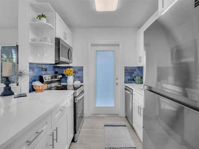 1732 NE 56th Ct # 2, Fort Lauderdale FL 33334