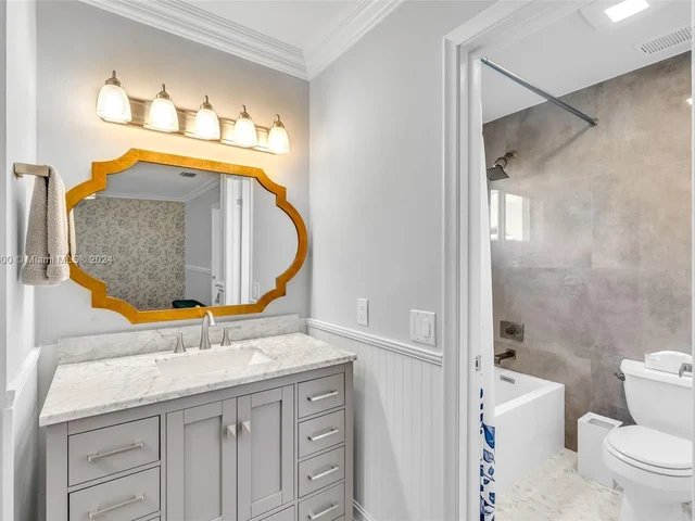 303 NW 41st Ave, Deerfield Beach FL 33442