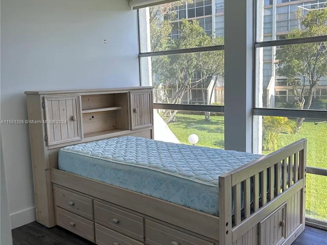 851 Three Islands Blvd # 208, Hallandale Beach FL 33009