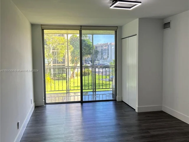 851 Three Islands Blvd # 208, Hallandale Beach FL 33009