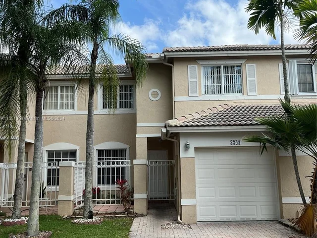 2243 NW 170th Ave # 2243, Pembroke Pines FL 33028