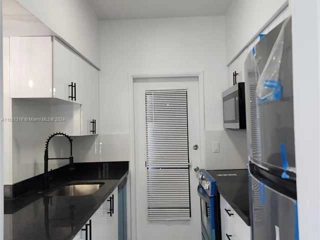 2101 NORMANDY DRIVE # 204, Miami Beach FL 33141