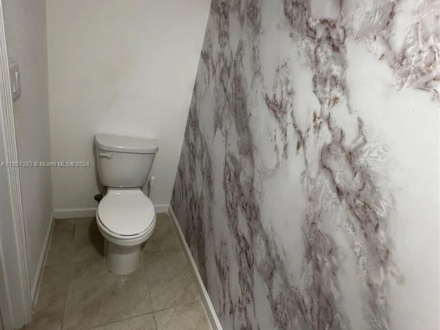 2810 NW 181st St, Miami Gardens FL 33056