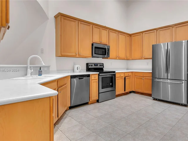 23089 Addison Lakes Cir, Boca Raton FL 33433