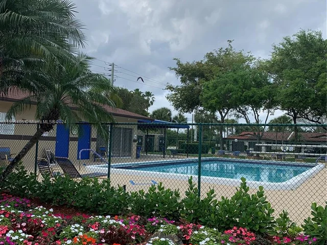 6027 NW 91st Ave, Tamarac FL 33321