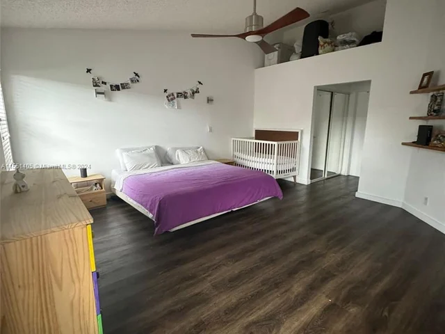 6027 NW 91st Ave, Tamarac FL 33321