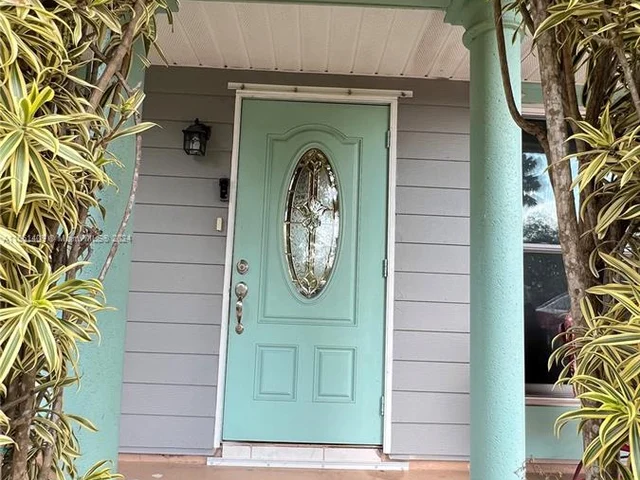 1741 SW 85th Ave, Miramar FL 33025