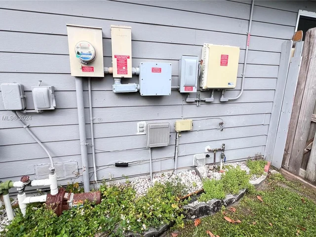 1741 SW 85th Ave, Miramar FL 33025