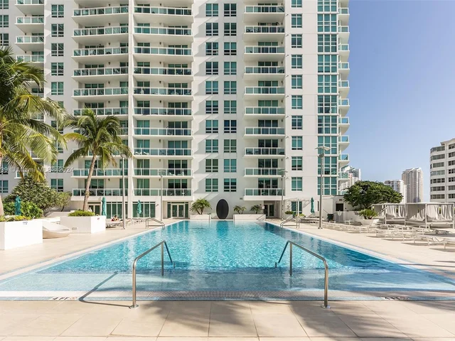 951 Brickell Ave # 1711, Miami FL 33131