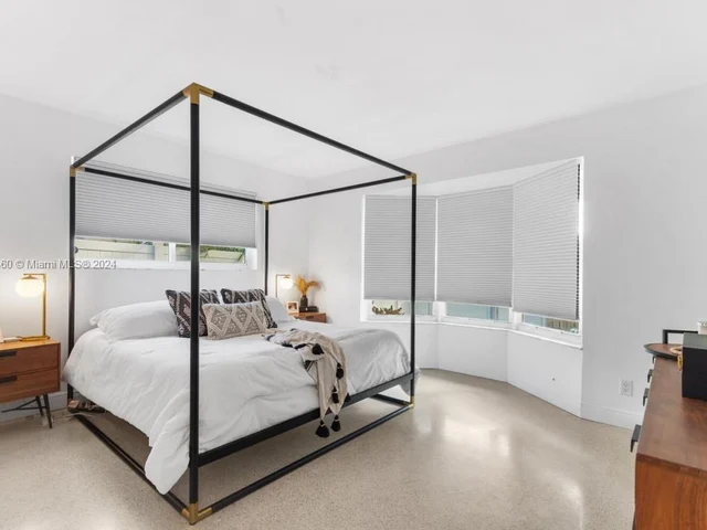 6340 NE 21st Rd, Fort Lauderdale FL 33308