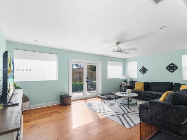 6340 NE 21st Rd, Fort Lauderdale FL 33308