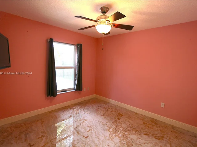 27953 SW 136th Pl, Homestead FL 33032