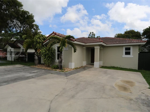 27953 SW 136th Pl, Homestead FL 33032